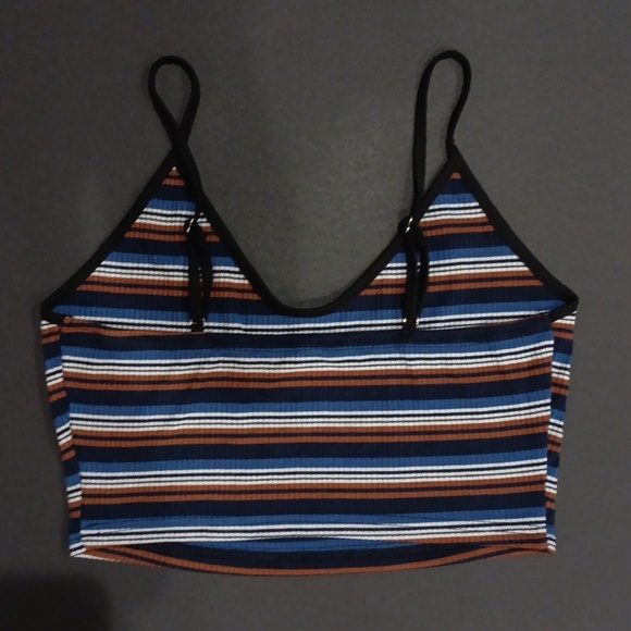 Croptop - Picture 2 of 2